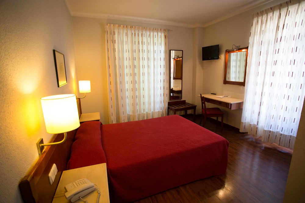 Hotel Solaris Setúbal Extérieur photo